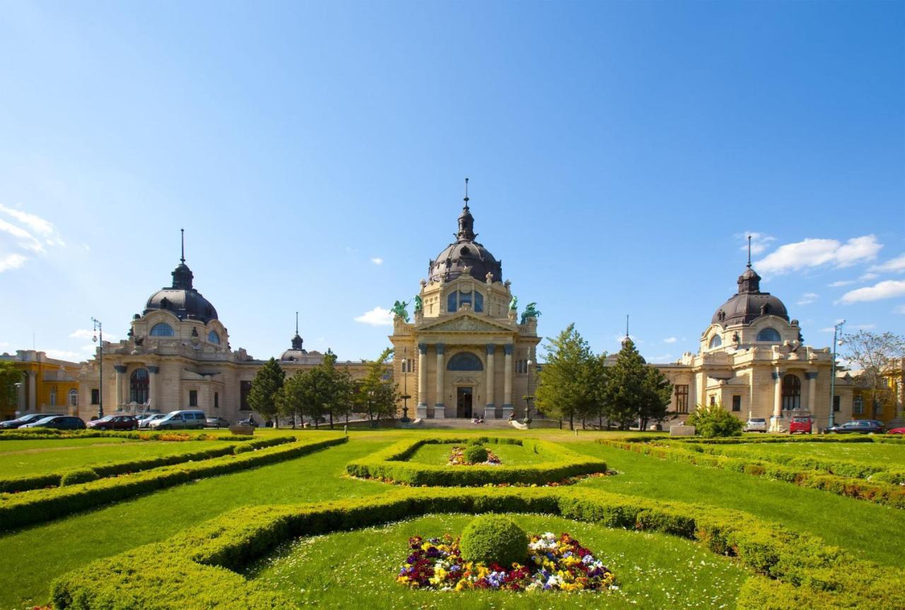 Paskal-Lux Apartments With Free Parking And Ac Budapest Exteriör bild