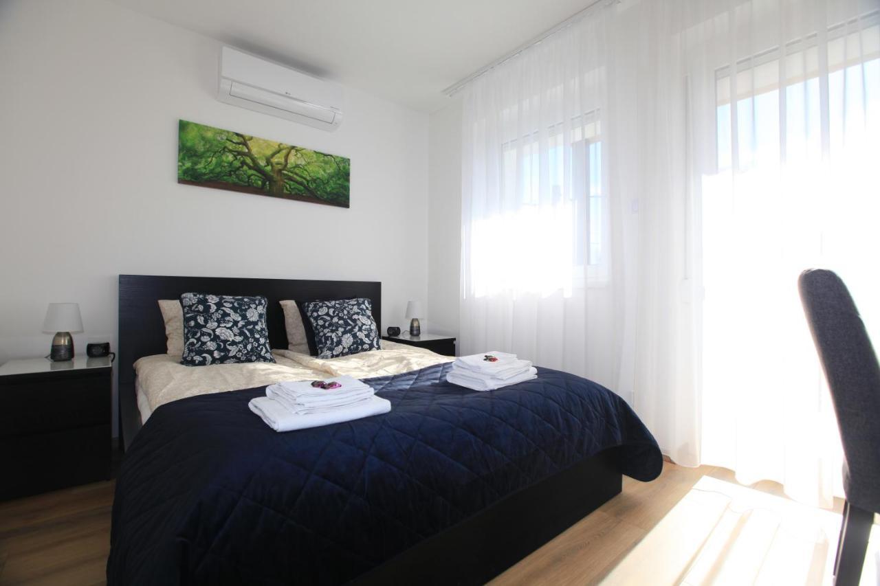 Paskal-Lux Apartments With Free Parking And Ac Budapest Exteriör bild