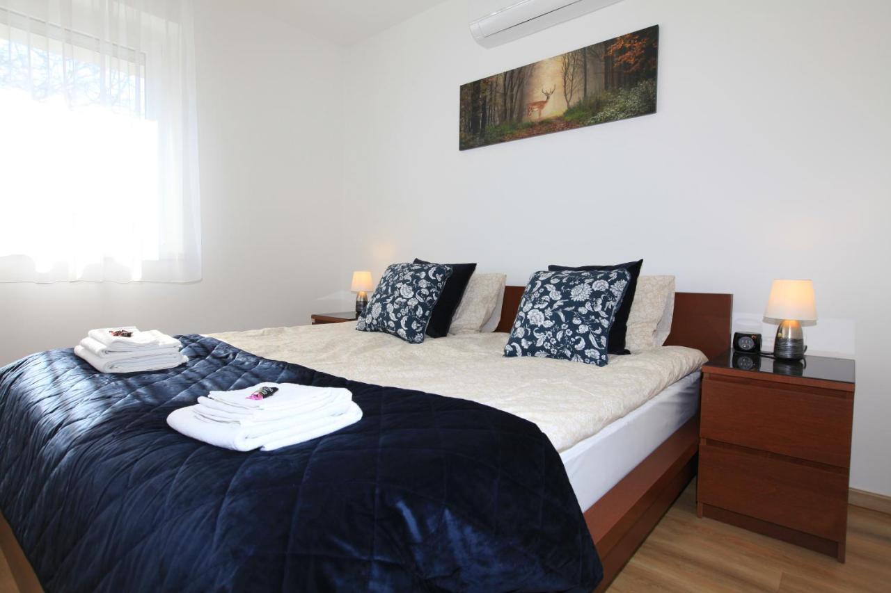 Paskal-Lux Apartments With Free Parking And Ac Budapest Exteriör bild