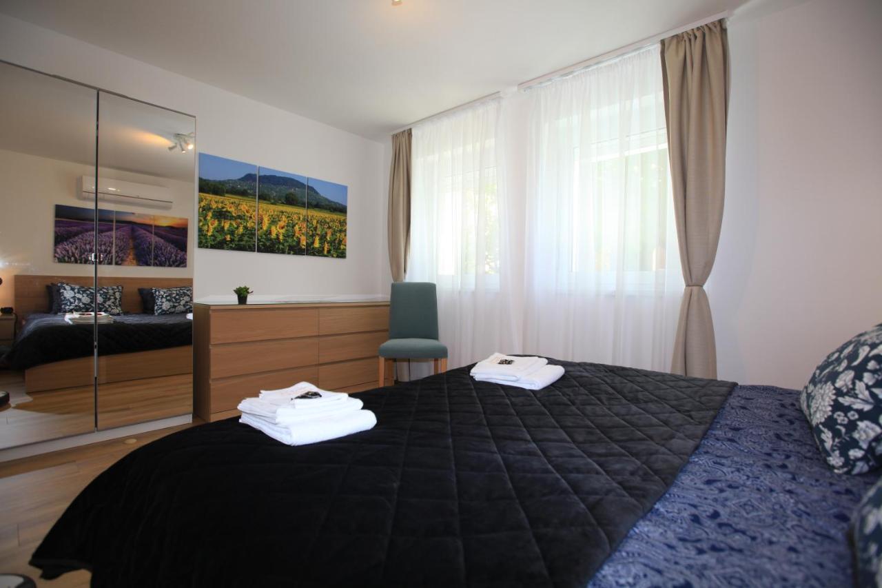 Paskal-Lux Apartments With Free Parking And Ac Budapest Exteriör bild