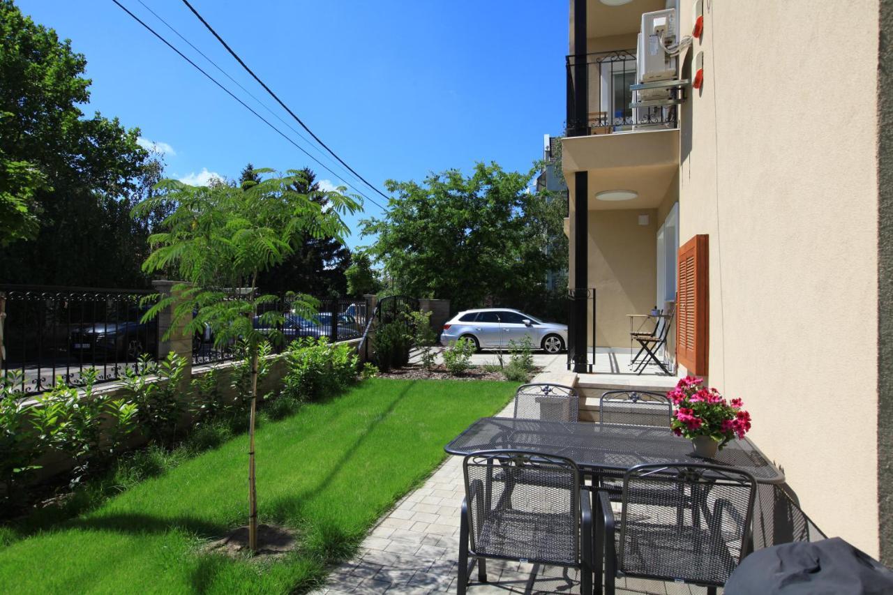 Paskal-Lux Apartments With Free Parking And Ac Budapest Exteriör bild