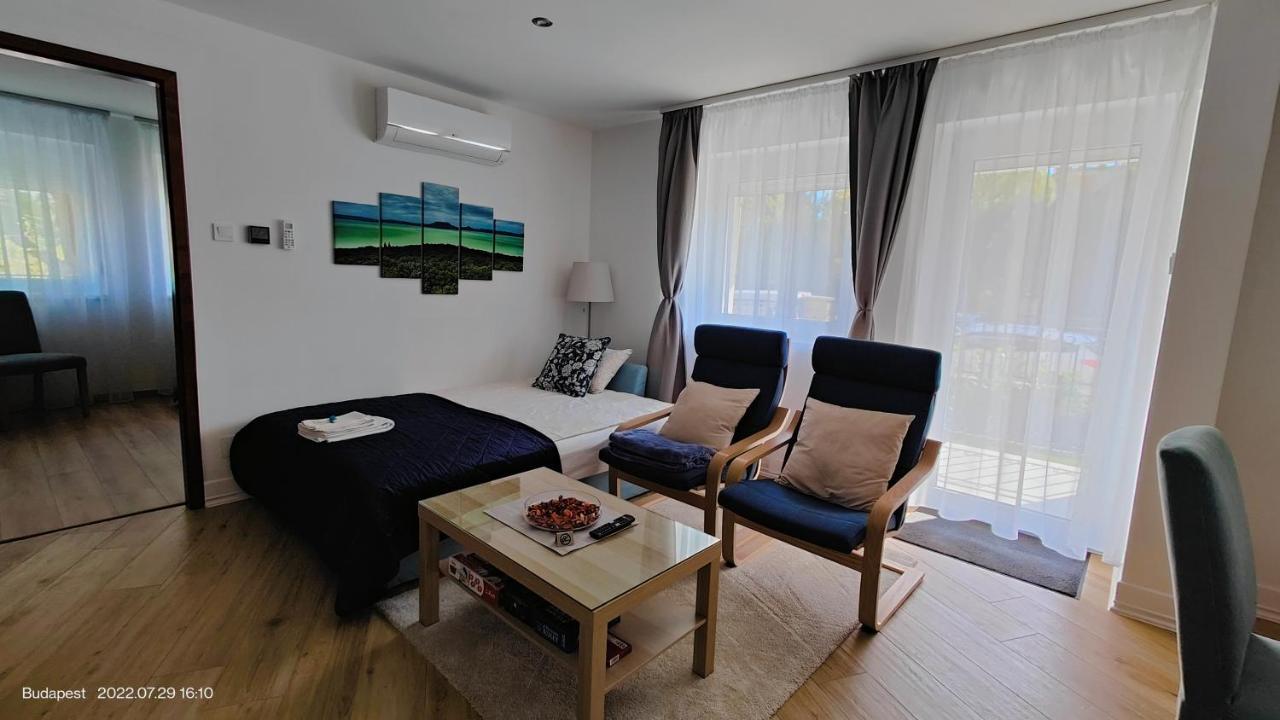 Paskal-Lux Apartments With Free Parking And Ac Budapest Exteriör bild